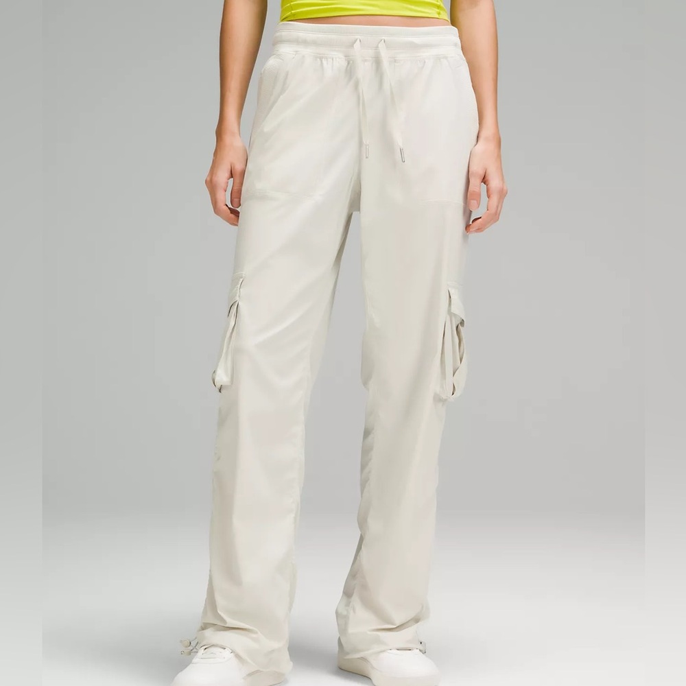 LULULEMON BRAND NEW NEVER WORN Dance Studio Relaxed-Fit Mid-Rise Cargo Pant